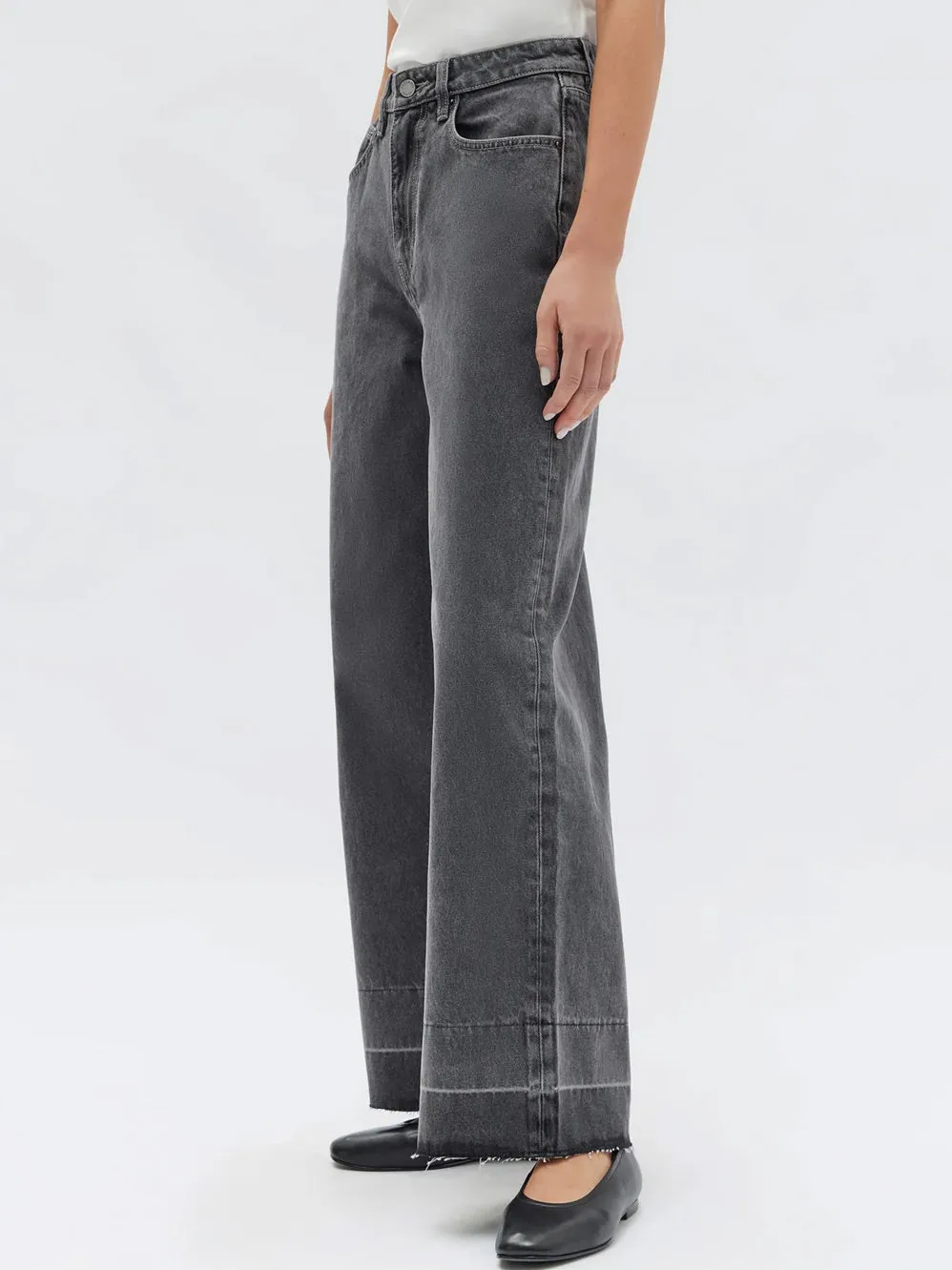 ASSEMBLY LABEL DISTRESSED HEM WIDE LEG JEAN