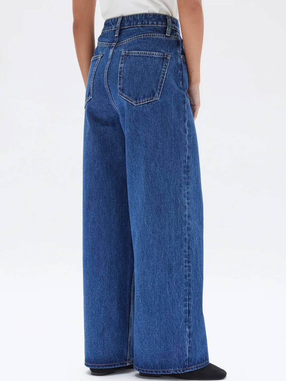 ASSEMBLY LABEL WIDE LEG JEAN