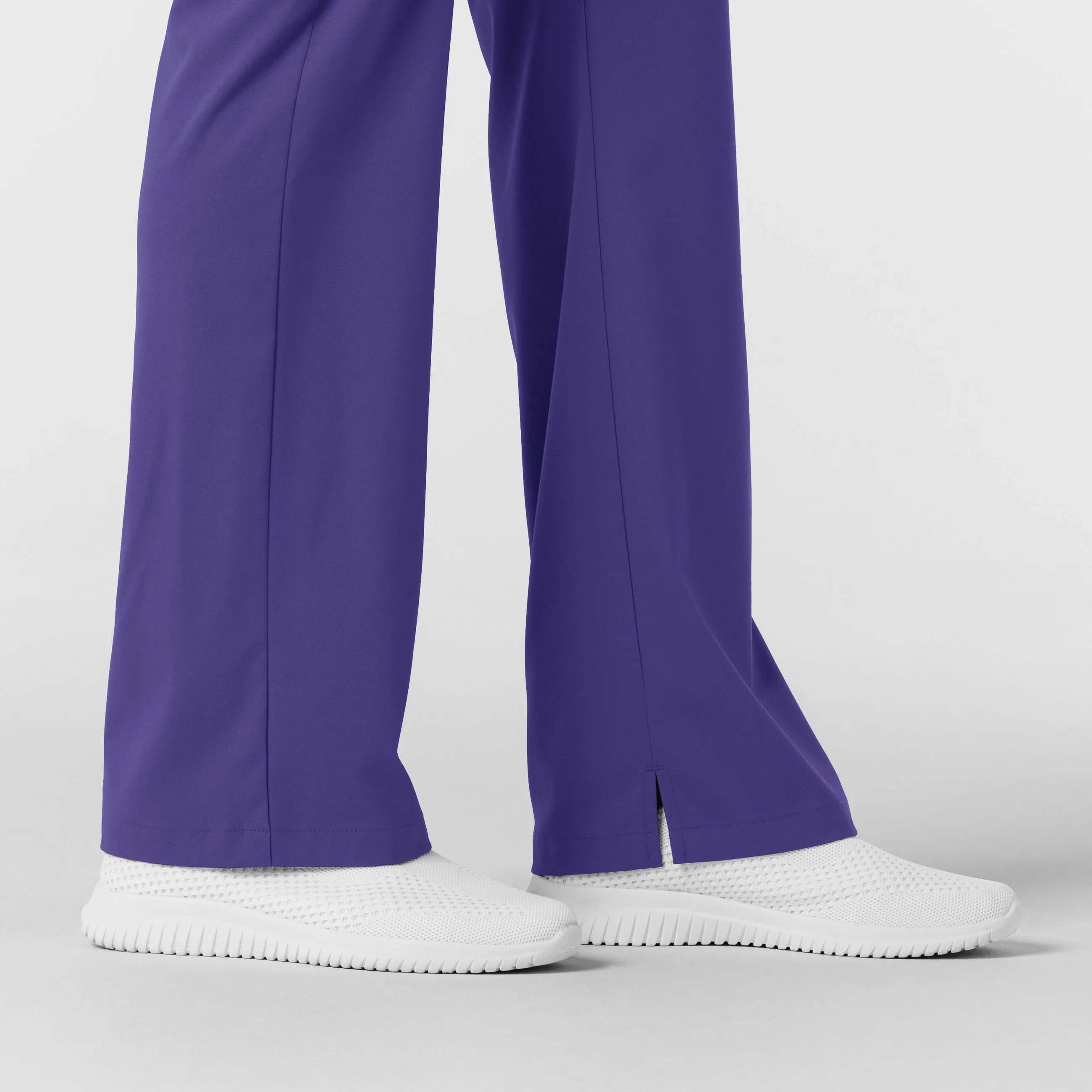 Boundless Women's Bootcut Scrub Pant - Grape