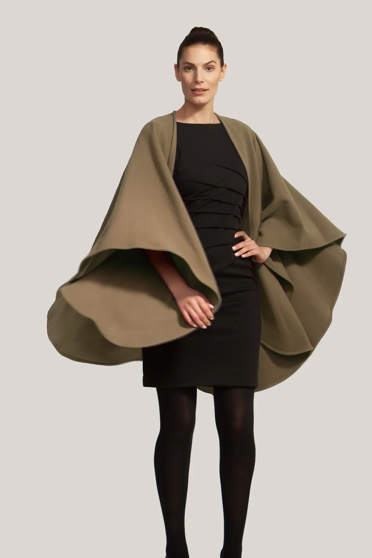 Cashmere & Wool Short Cape 993