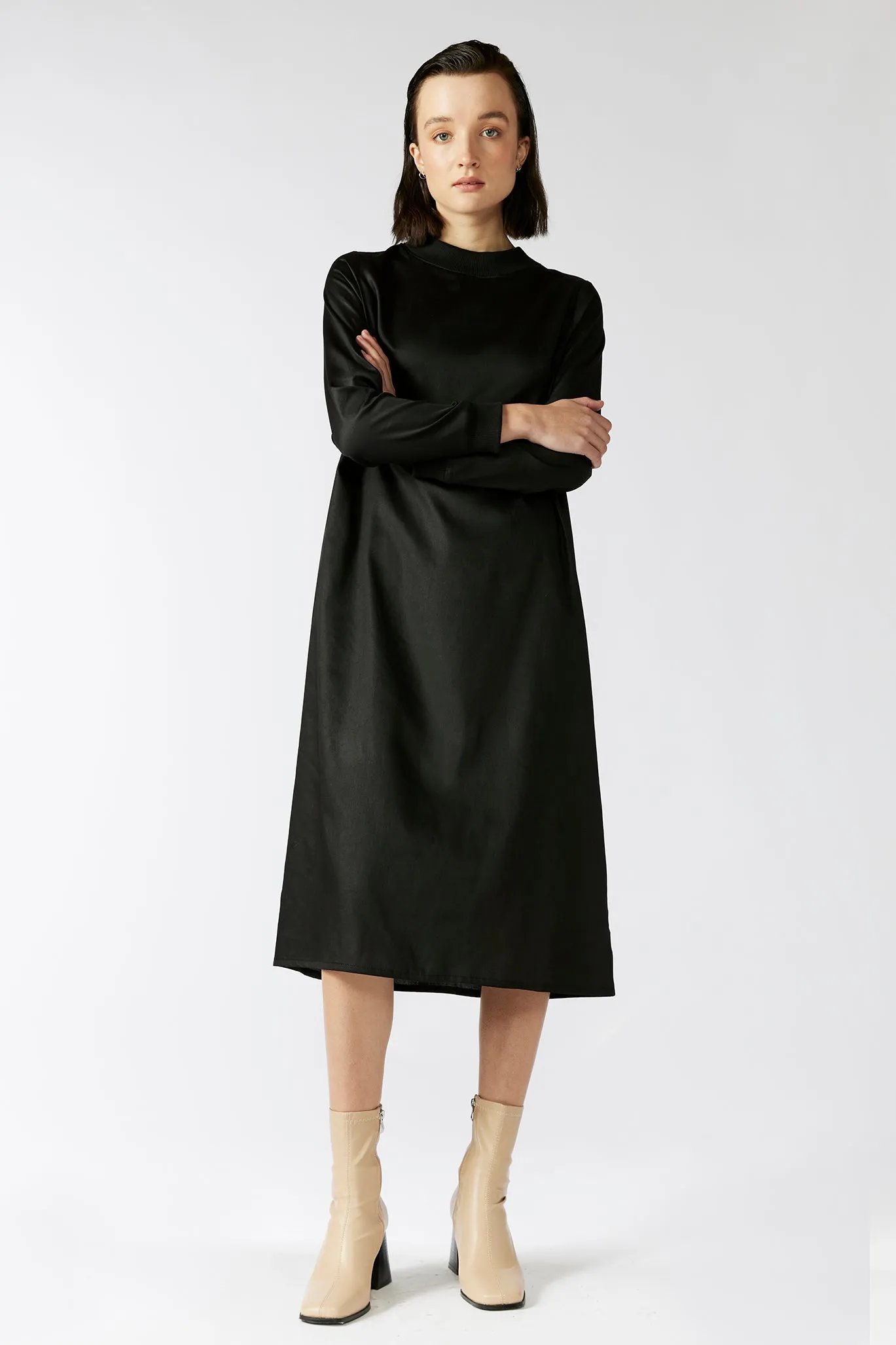 GLAZE DRESS [ Long Sleeves, Black Cotton Sateen ]