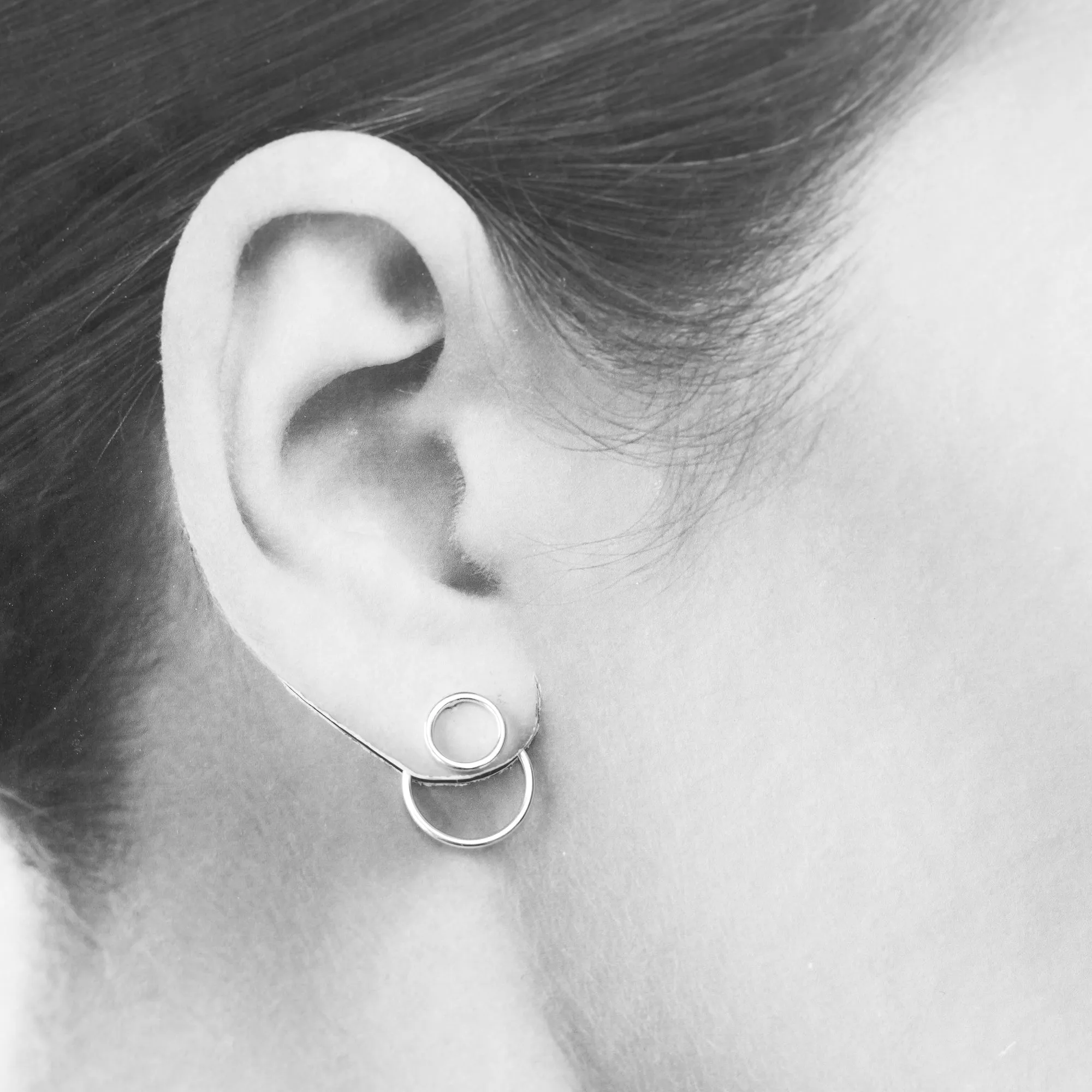 Minimalist Silver Circle Ear Jackets