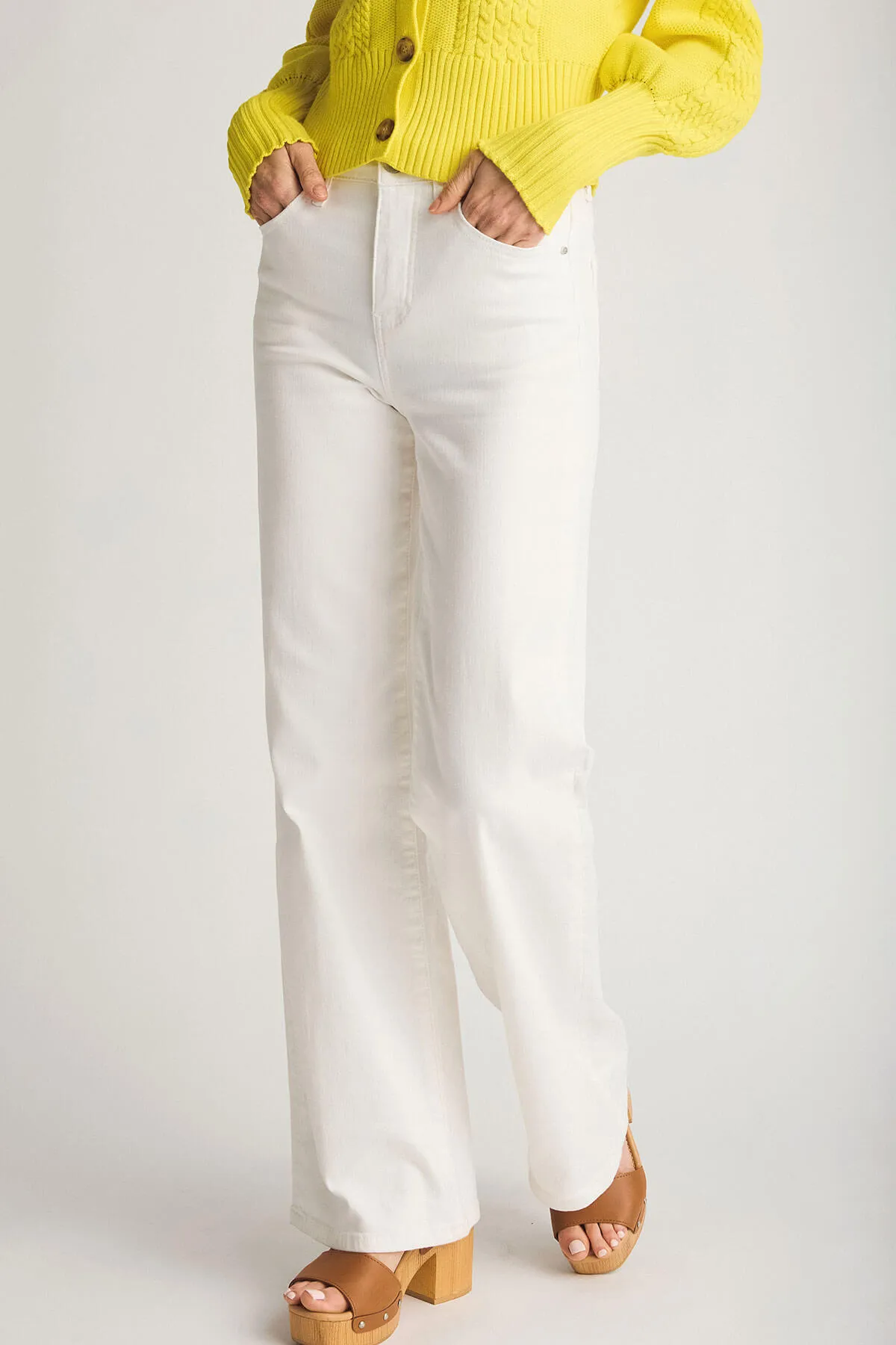 Risen Wide Leg Jeans